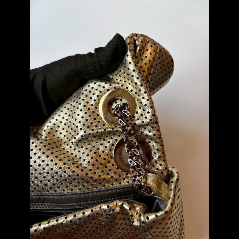 Chanel 銀鍊金色洞洞皮革方釦口蓋包 2.55-20