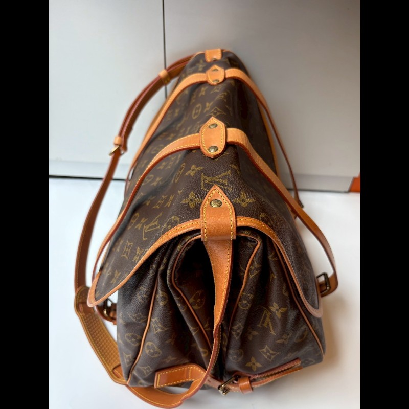 LV 老花雙釦大馬鞍包-5