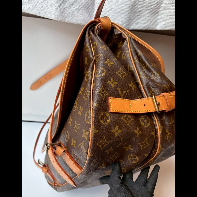 LV 老花雙釦大馬鞍包-10