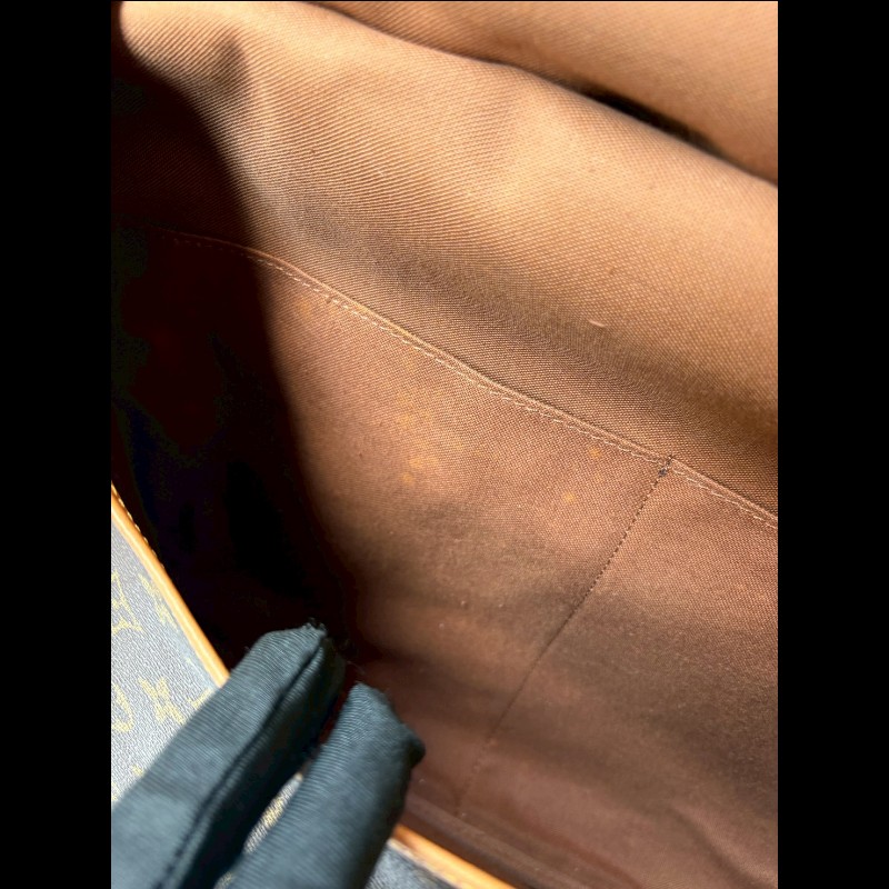 LV 老花雙釦大馬鞍包-16