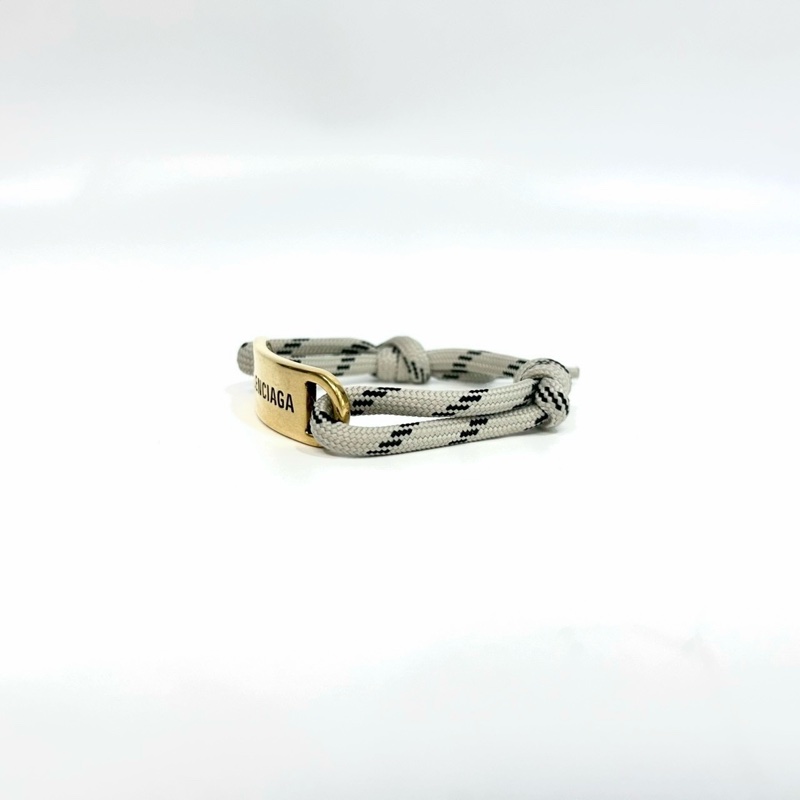 BALENCIAGA金牌LOGO灰黑繩結手環656418-5