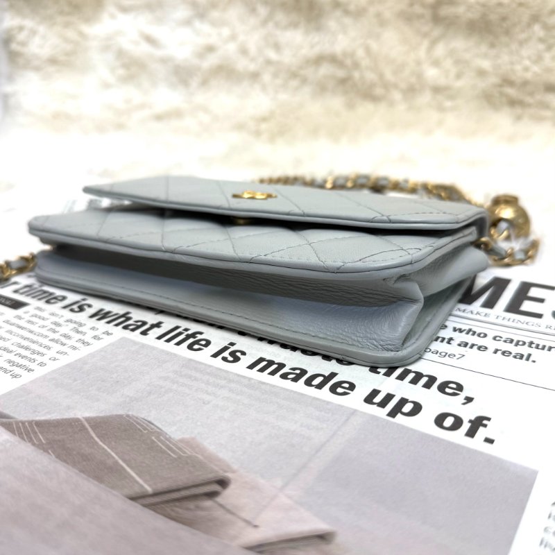 Chanel WOC 金球 淡灰綠色金扣 菱格紋 小羊皮-2