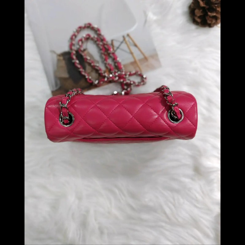 Chanel Bag Classic Flap Small-4