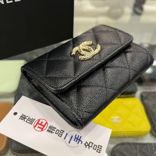 ㊣東區正精品㊣CHANEL AP4088 近全新香奈兒黑色荔枝牛皮金釦釦子內裏迴紋針圖雙層卡片夾零錢包 RZ6036-3