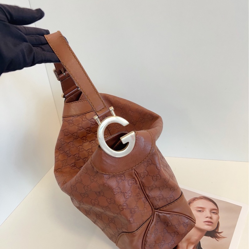 【97新🆕】Gucci 焦糖色全皮GG老花壓紋大飯盒Hobo腋下包 單肩包-5