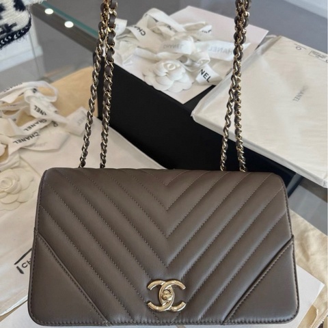 99成色，Chanel 香奈兒方胖子26開，淡金扣原始成色