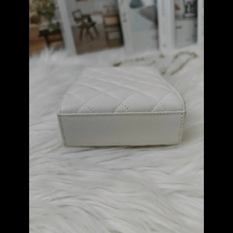 Chanel 白色金扣 雙C 單肩包 31開-3