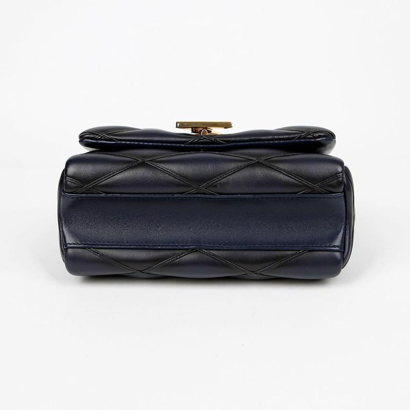 LOUIS VUITTON M23682 GO-14 毫米單肩斜背包-6