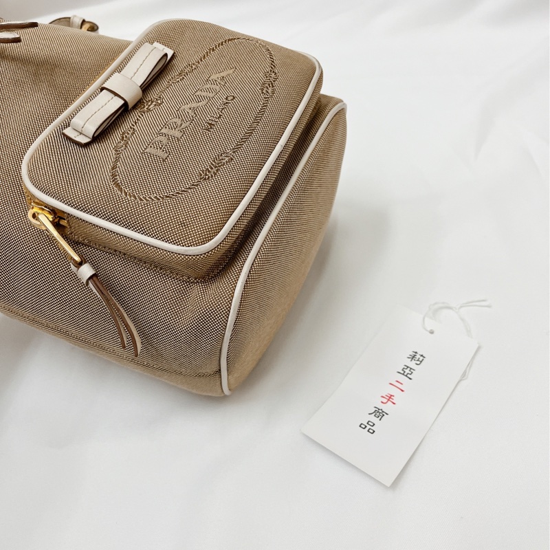 莉亞精品♡Prada 蝴蝶結水桶斜背包 拼色 二手-9