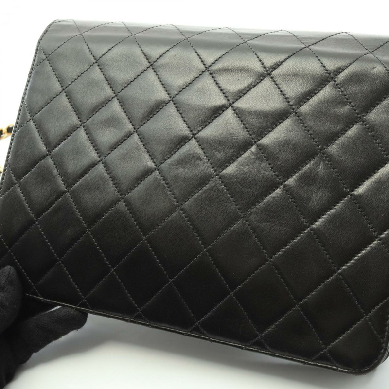 香奈兒 (CHANEL) Matelasse 單蓋單肩包,羊皮材質,黑色-8