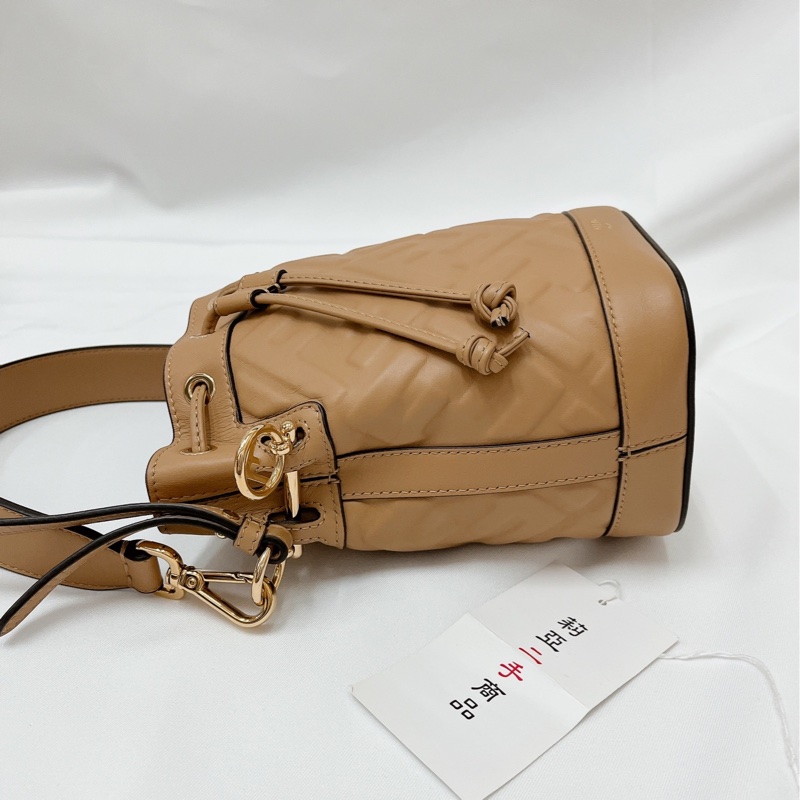 莉亞精品♡Fendi mini水桶卡其色 二手-6