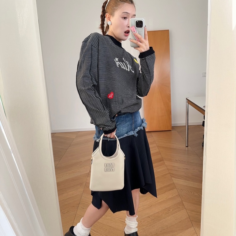 Miu Miu Ivy 迷你手提袋 白色/ 黑色-5