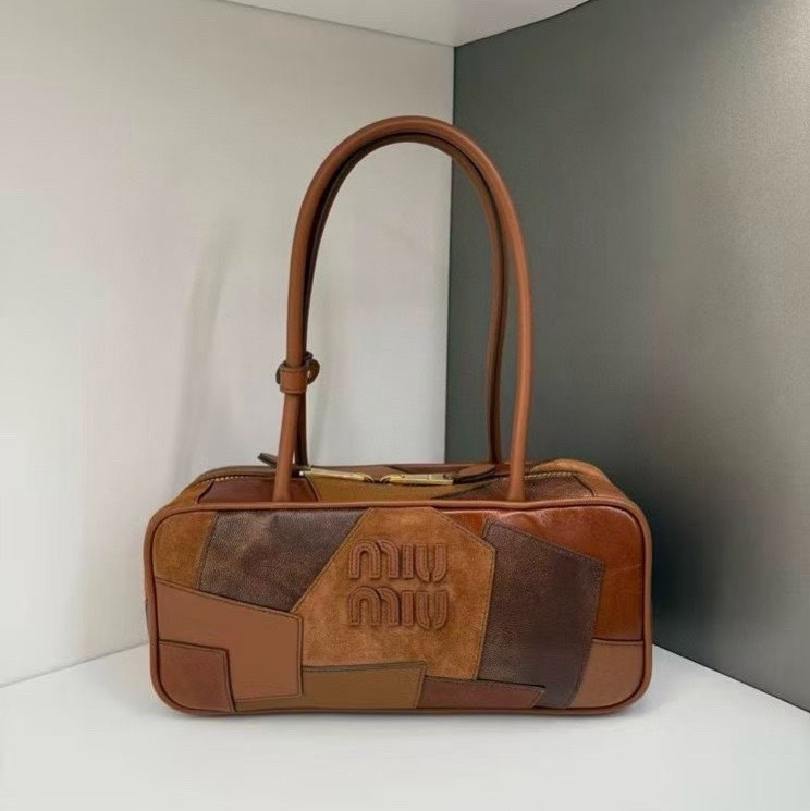 促銷品 Miu Miu 小牛皮 拼皮手提包-0