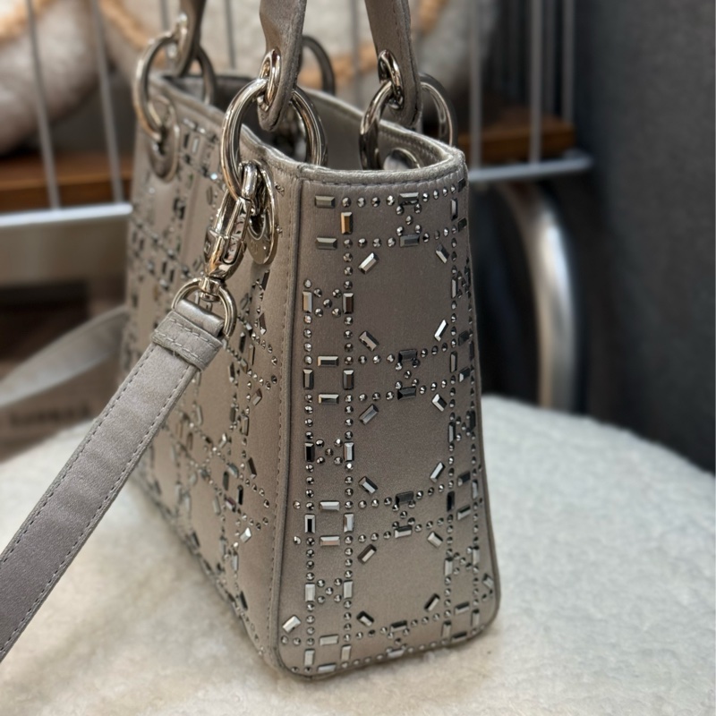 DIOR三格綢緞水鑽萊茵石灰色戴妃包-3