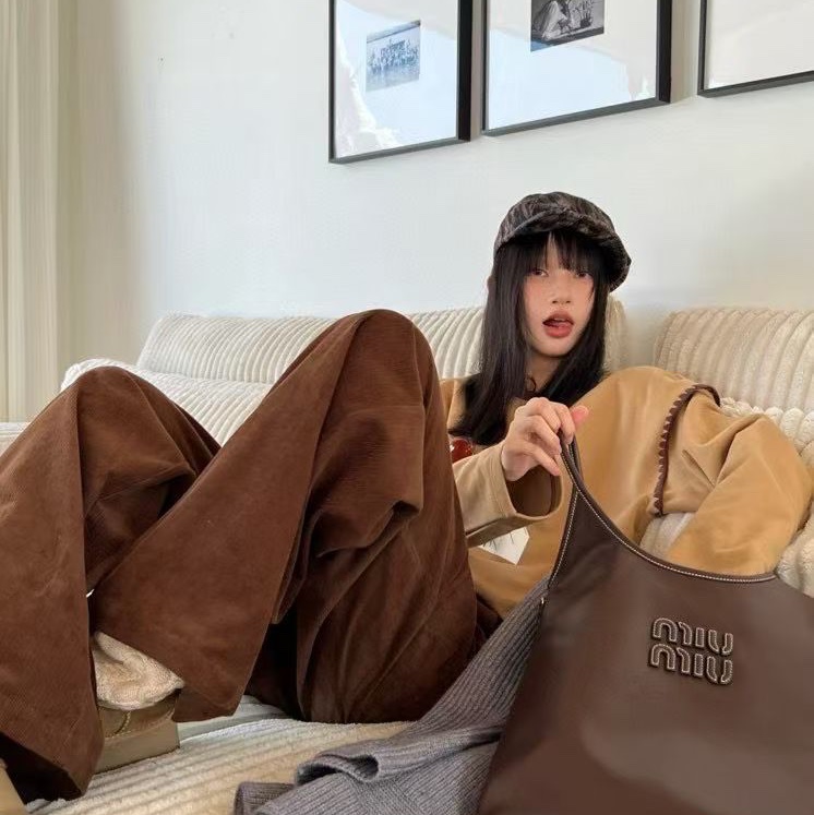 促銷品Miu Miu Ivy Hobo 石楠木色-2