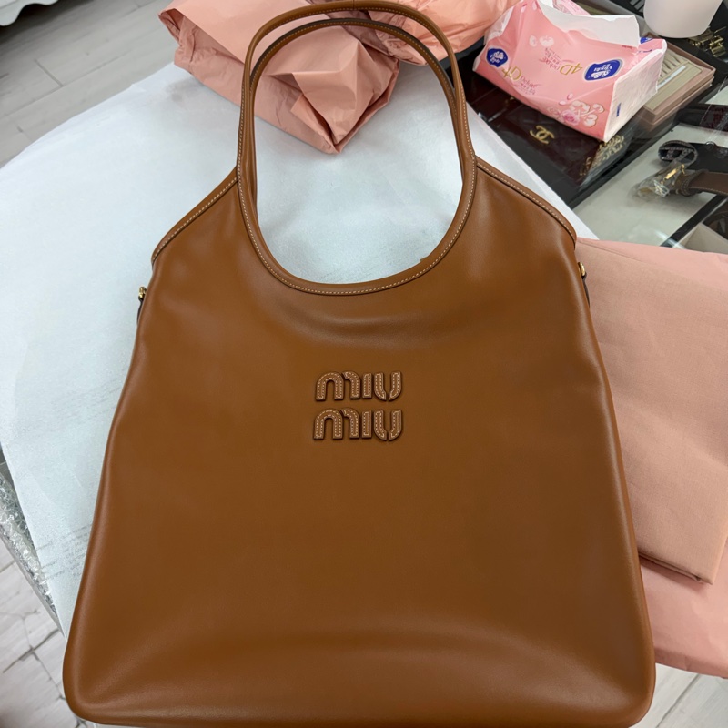 Miu Miu Ivy Hobo 干邑色-0