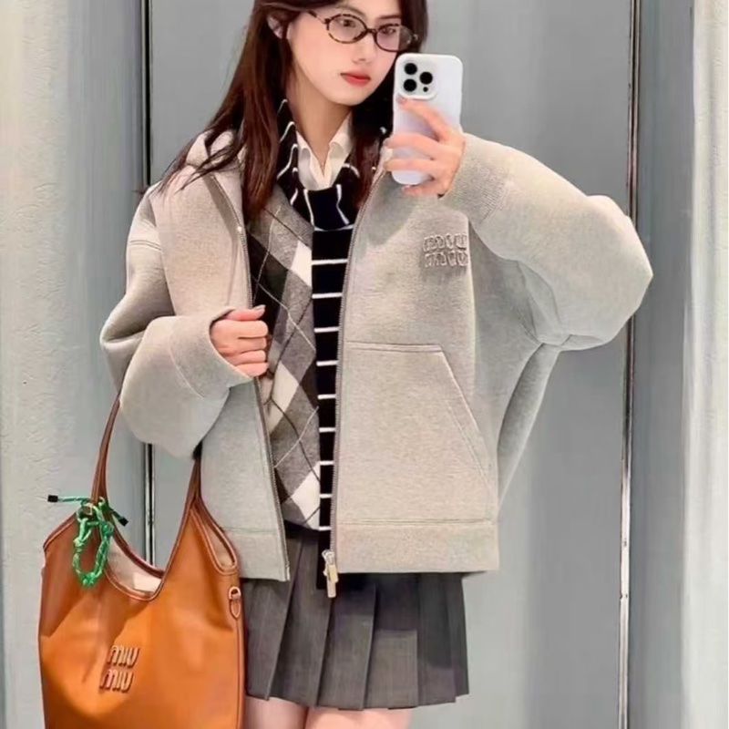 Miu Miu Ivy Hobo 干邑色-4