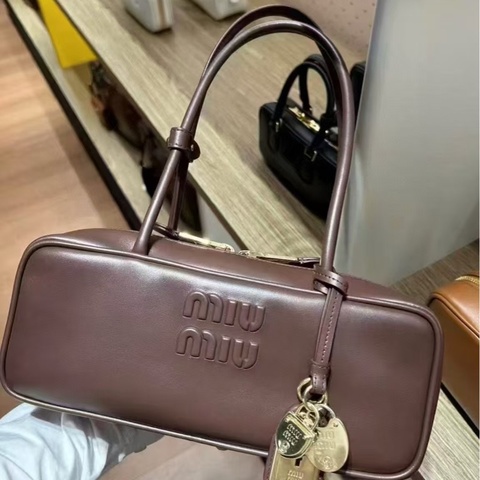 Miu Miu  手提包 石楠木色