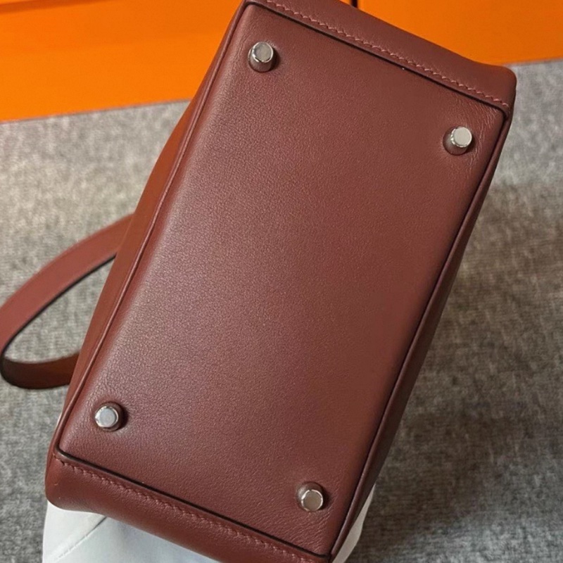 爱马仕/ mini lindy 爱马仕红银扣 Z刻99新 一代-1