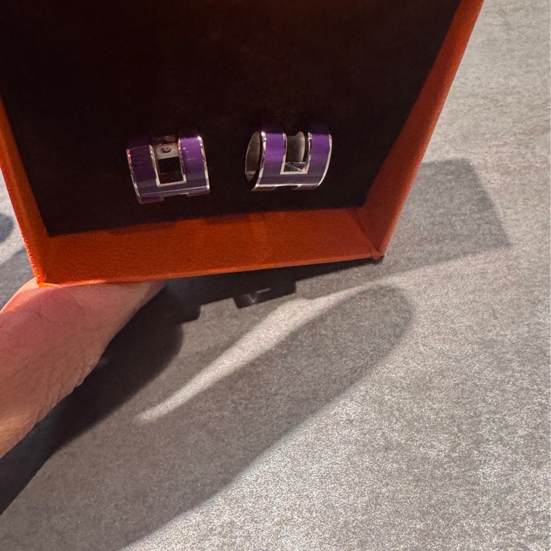近全新Hermes 愛馬仕pop H 紫銀釦耳環耳針-3