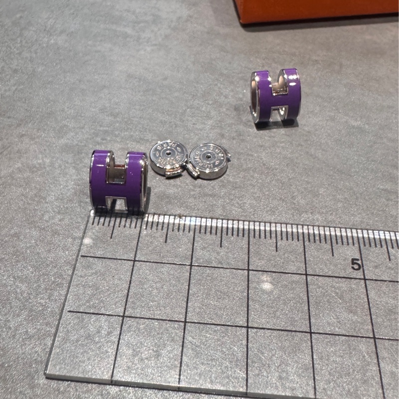 近全新Hermes 愛馬仕pop H 紫銀釦耳環耳針-10