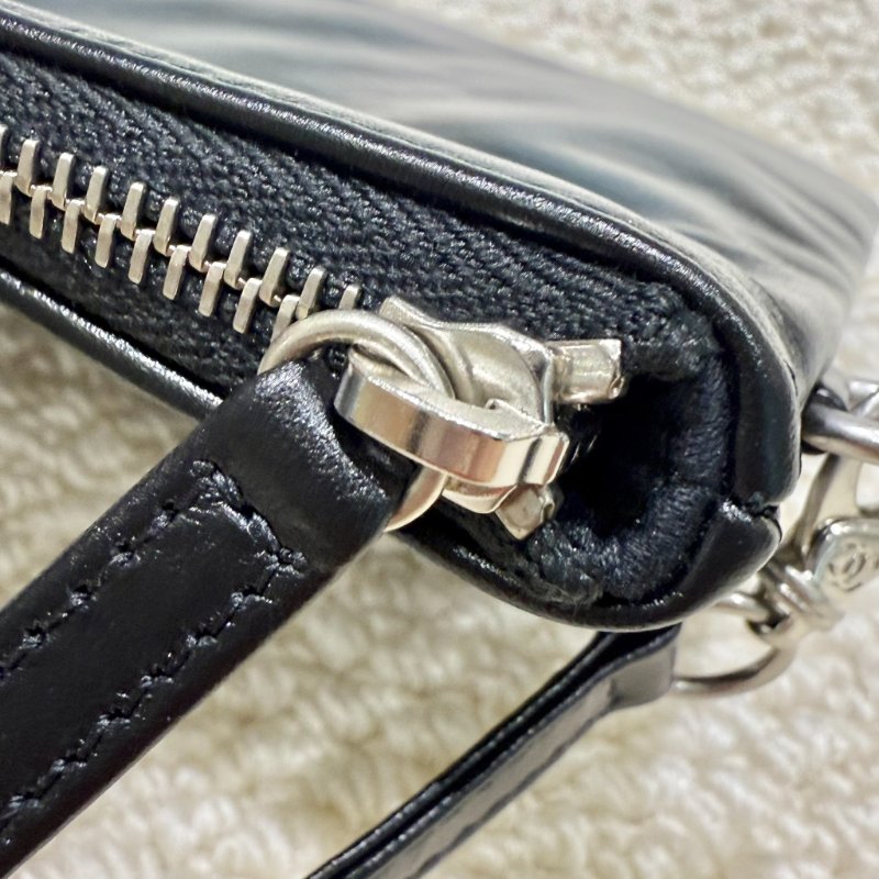 CHANEL - 黑色牛皮銀鏈22 Bag /中號-11