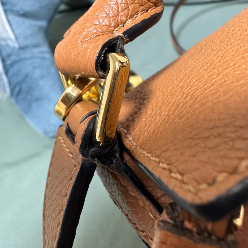 Loewe mini puzzle焦糖色 舊款 幾何包-2