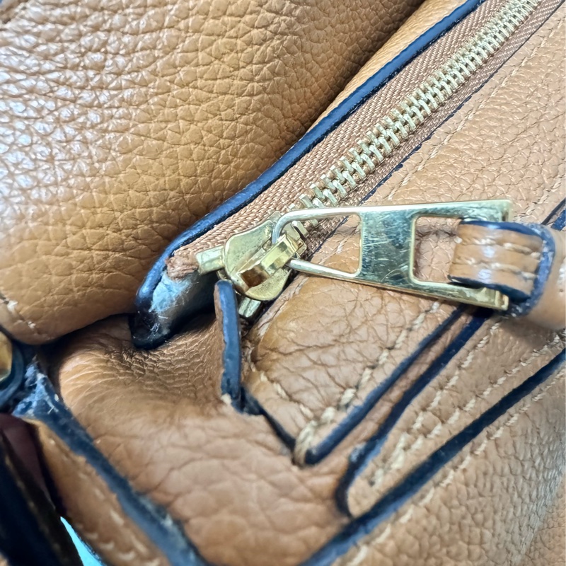 Loewe mini puzzle焦糖色 舊款 幾何包-6