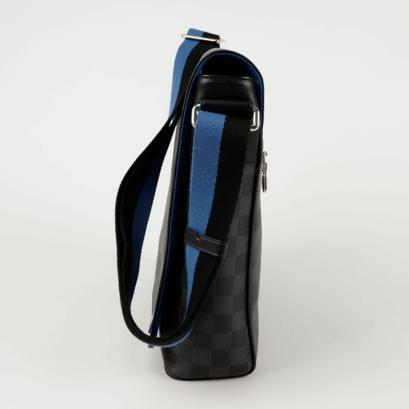 LOUIS VUITTON N42443 Districts MM 肩斜背包-3