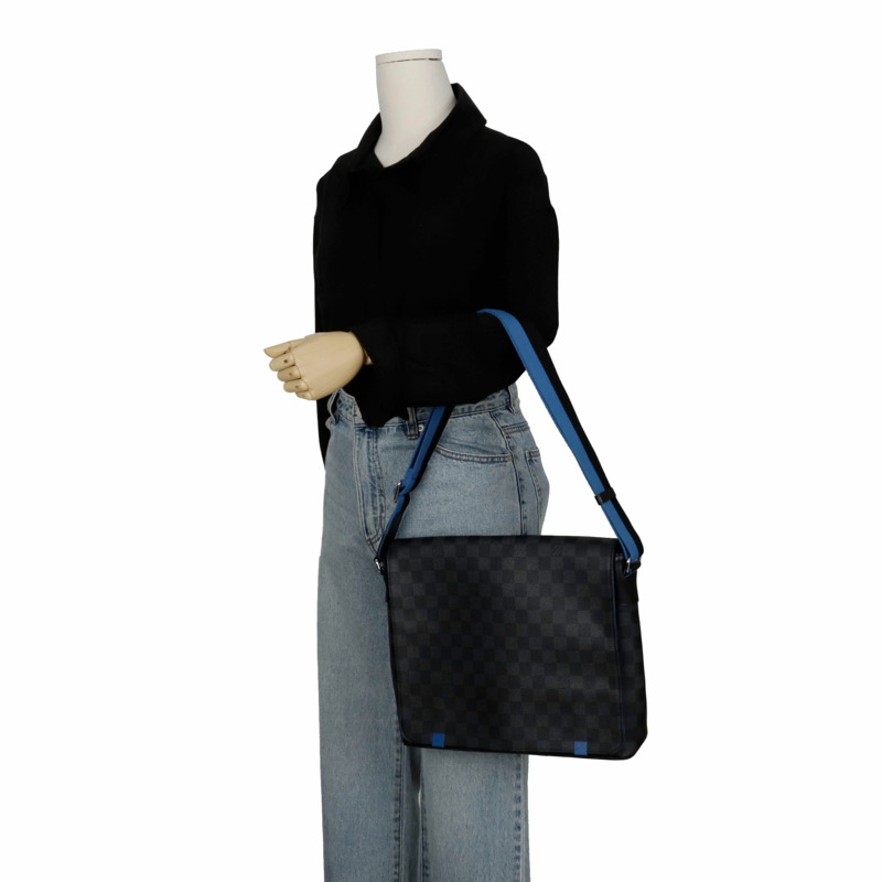 LOUIS VUITTON N42443 Districts MM 肩斜背包-15