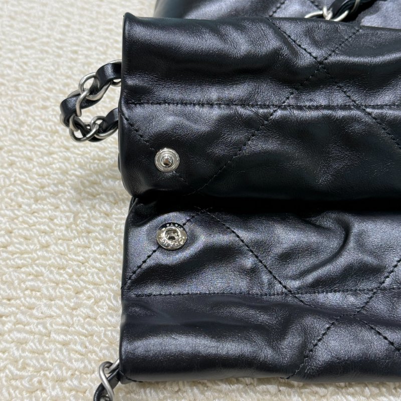CHANEL - 黑色牛皮銀鏈22 Bag /小號-12