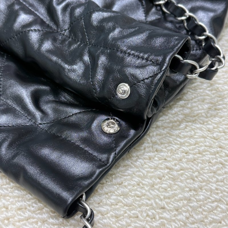CHANEL - 黑色牛皮銀鏈22 Bag /小號-13