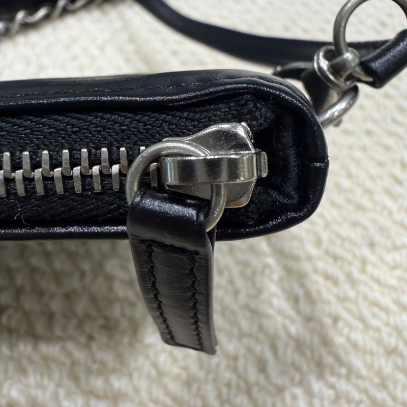 CHANEL - 黑色牛皮銀鏈22 Bag /小號-18