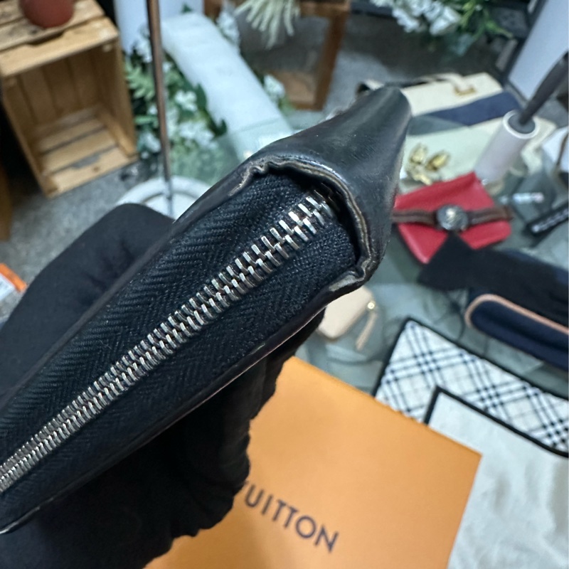 CELINE 牛皮長夾-11