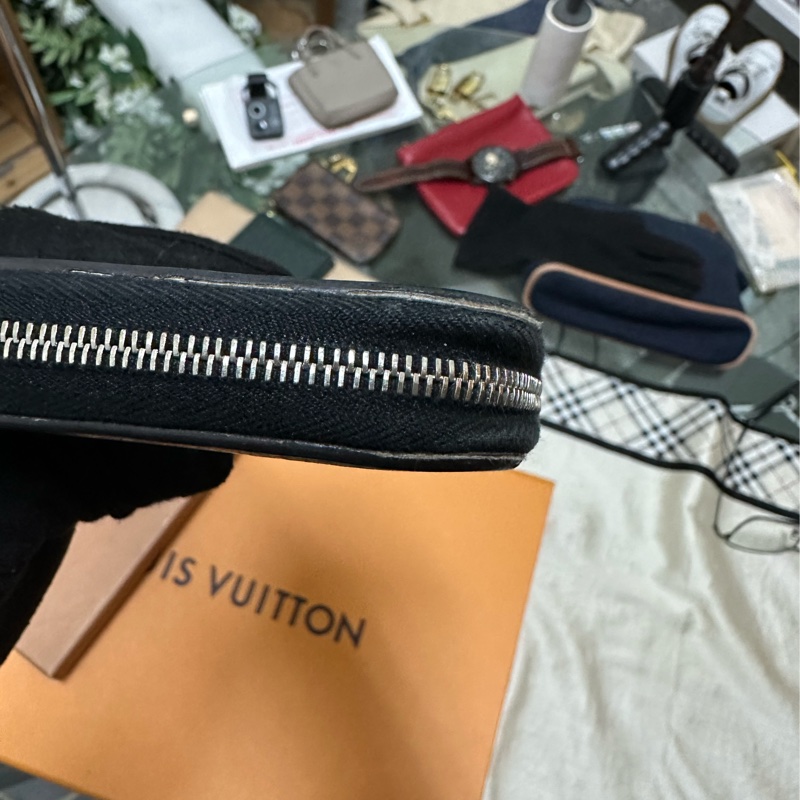 CELINE 牛皮長夾-30