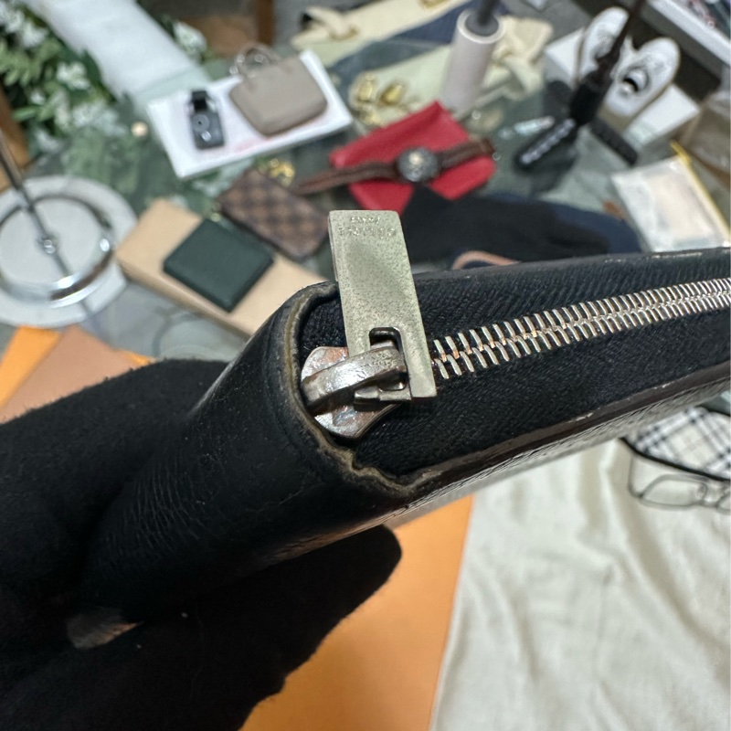 CELINE 牛皮長夾-31