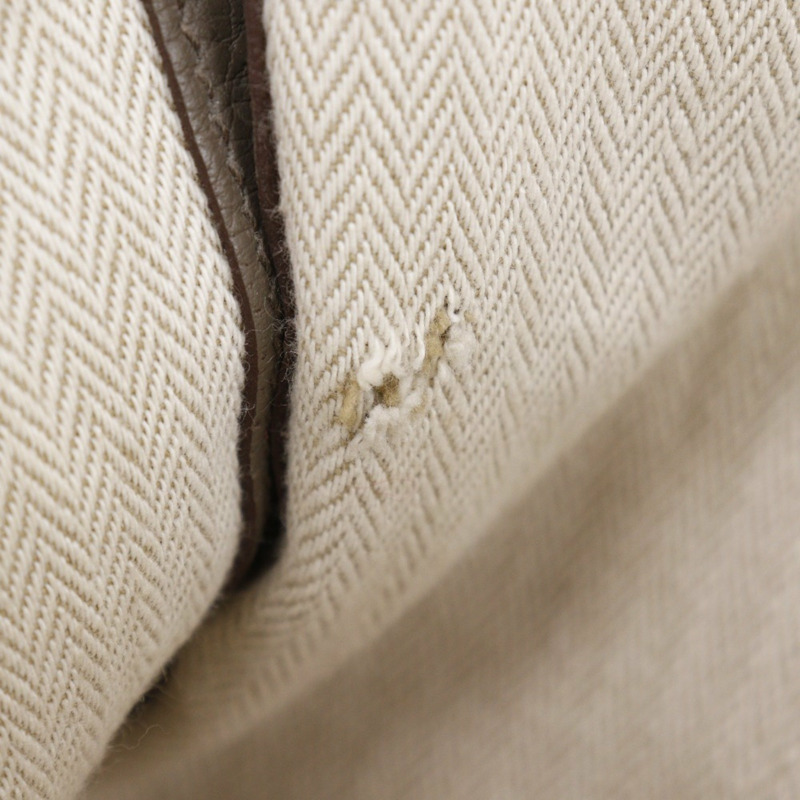 愛馬仕 Hermès Sac Alfred 35 單肩包，Taurillon Clemence 皮革，灰褐色，法國製造，2011 年，A4/A5 尺寸，翻蓋，男士-15