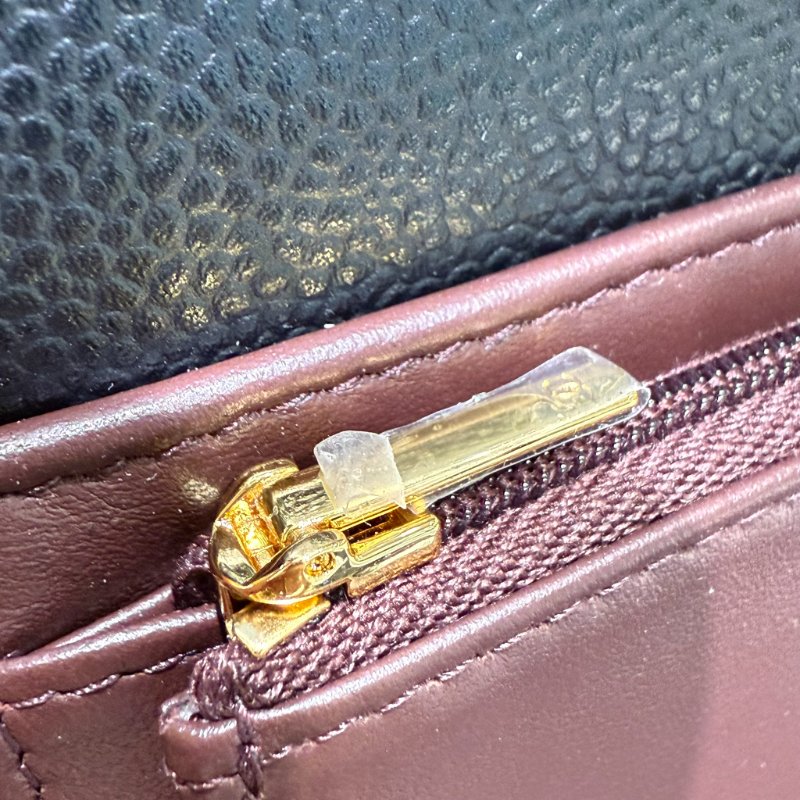 CHANEL - 黑色牛皮金釦三折中夾-15