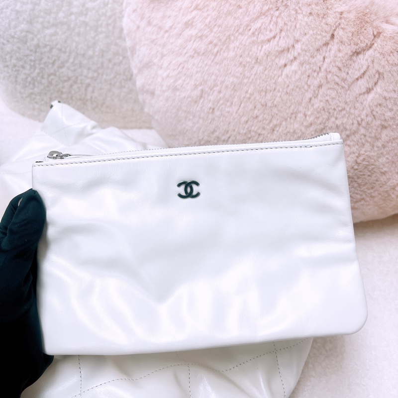 全新 Chanel 22 小號白色黑字托特-7