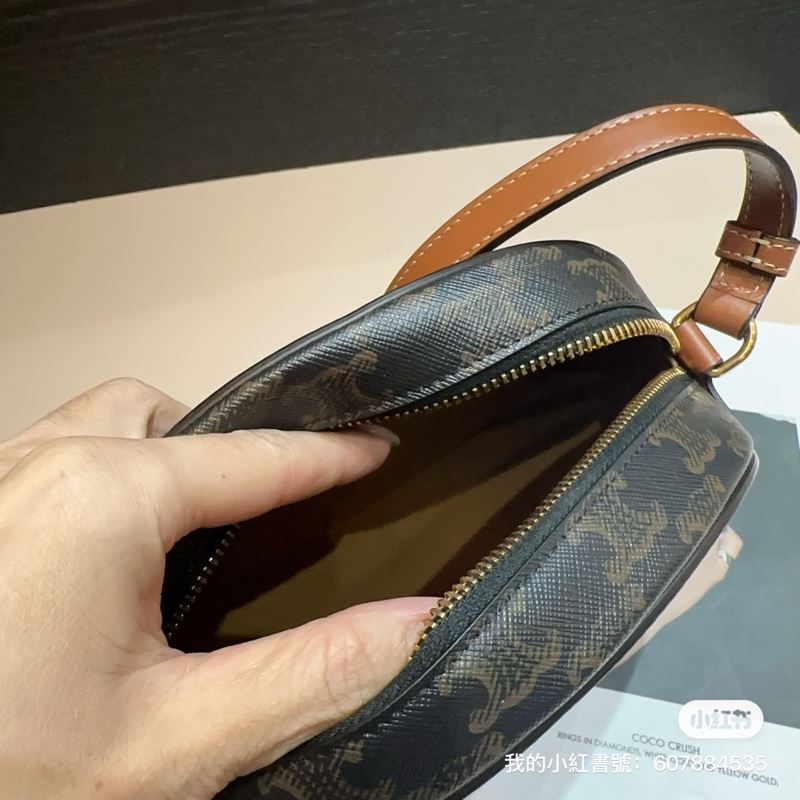 Celine triomphe月餅包-3