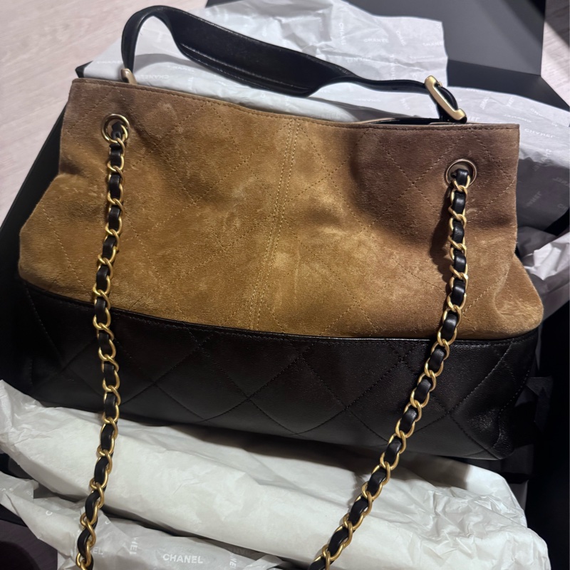 二手 Chanel 25A麂皮hobo小號-1