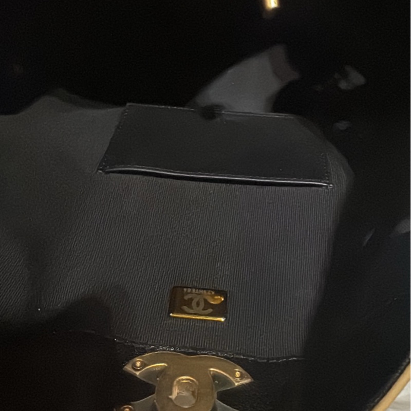 二手 Chanel 25A麂皮hobo小號-3