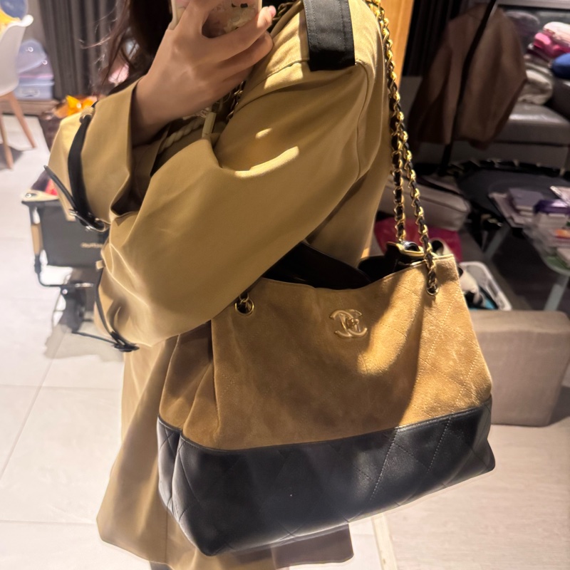 二手 Chanel 25A麂皮hobo小號-5