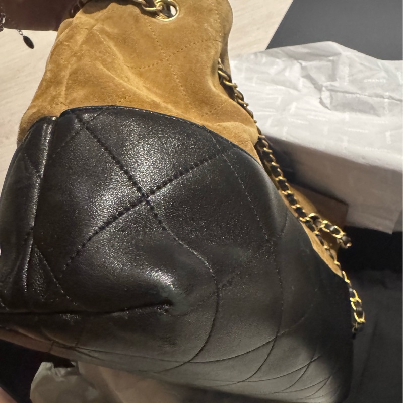 二手 Chanel 25A麂皮hobo小號-31