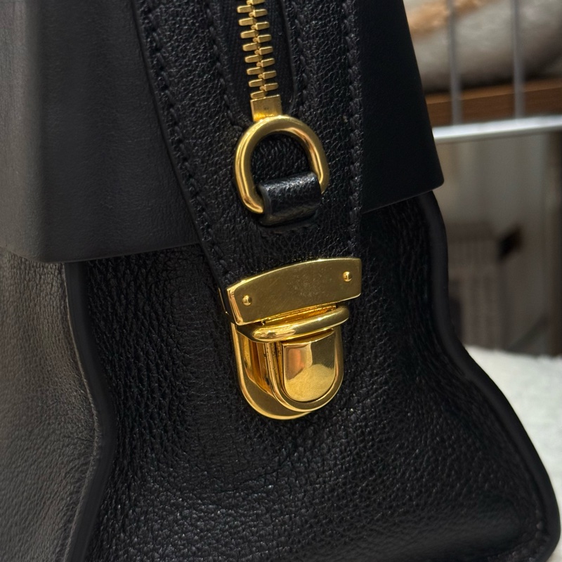 miumiu蝴蝶结公文包/斜背包-12