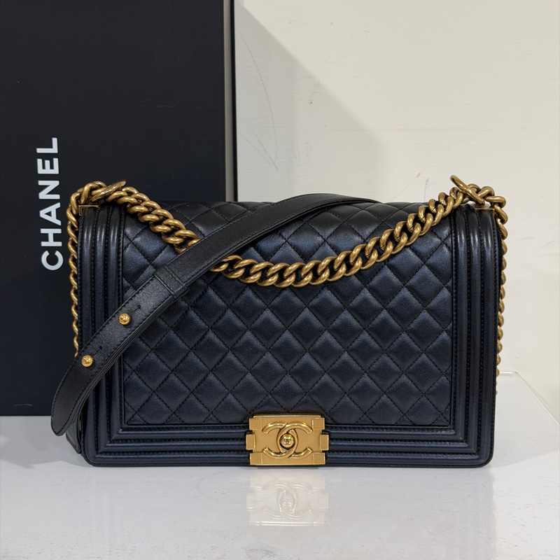 #全網最低 #99新閒置 #專櫃25萬 香奈兒黑金Leboy28中號-0