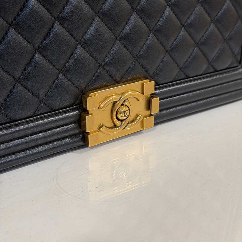 #全網最低 #99新閒置 #專櫃25萬 香奈兒黑金Leboy28中號-5