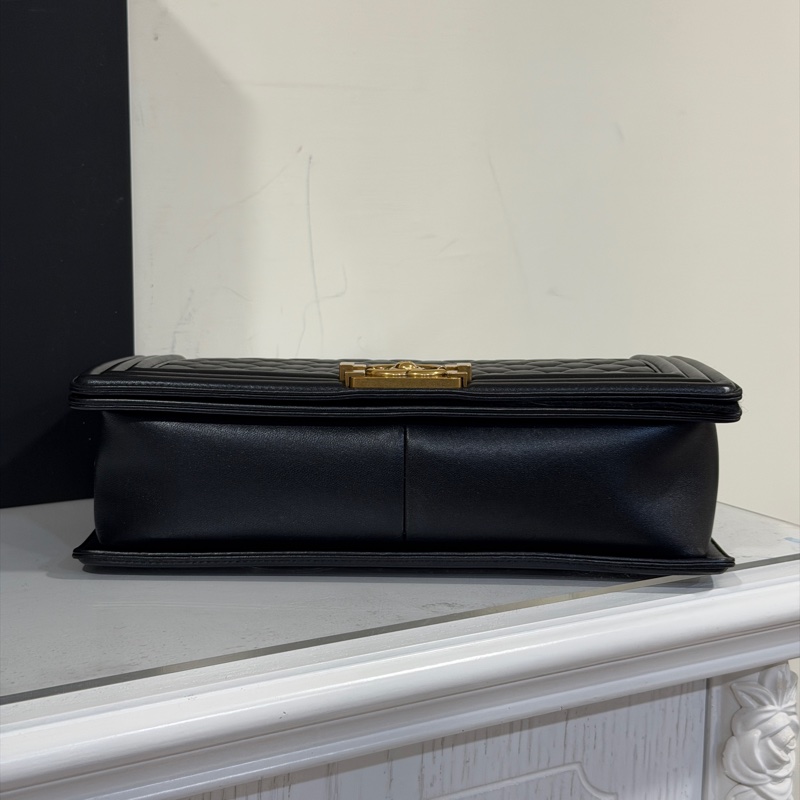 #全網最低 #99新閒置 #專櫃25萬 香奈兒黑金Leboy28中號-9