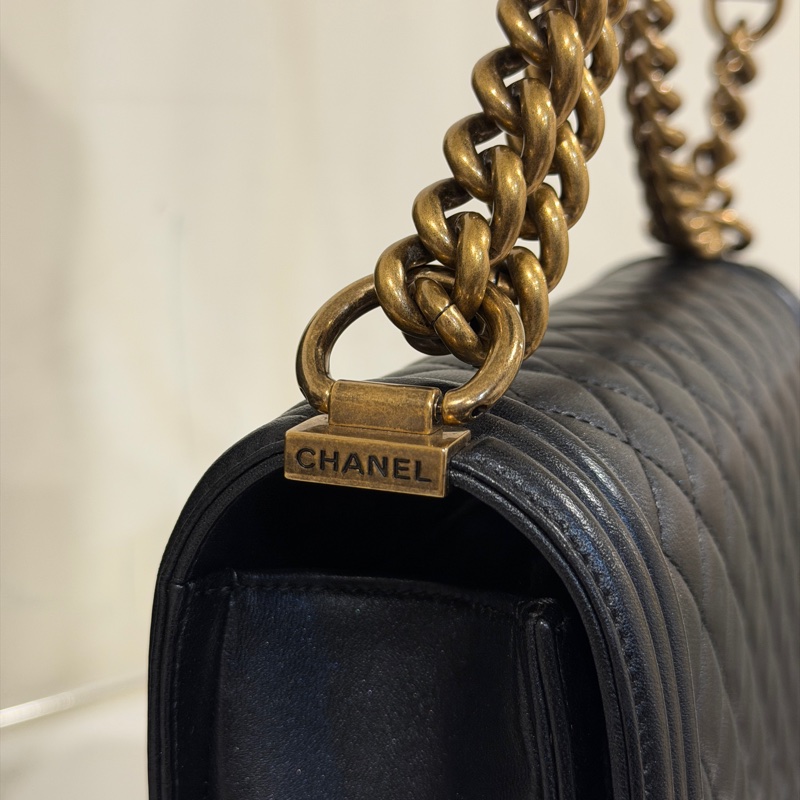 #全網最低 #99新閒置 #專櫃25萬 香奈兒黑金Leboy28中號-12