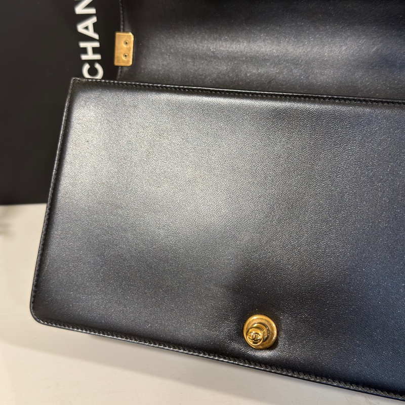 #全網最低 #99新閒置 #專櫃25萬 香奈兒黑金Leboy28中號-17